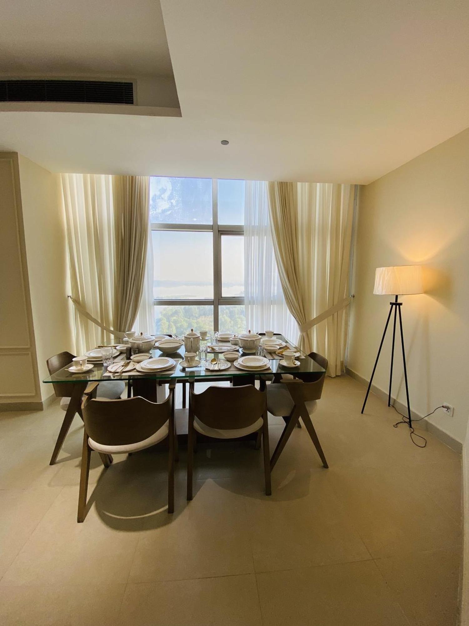 One Constitution Avenue - Apartments By Superhost Stays اسلام اباد المظهر الخارجي الصورة