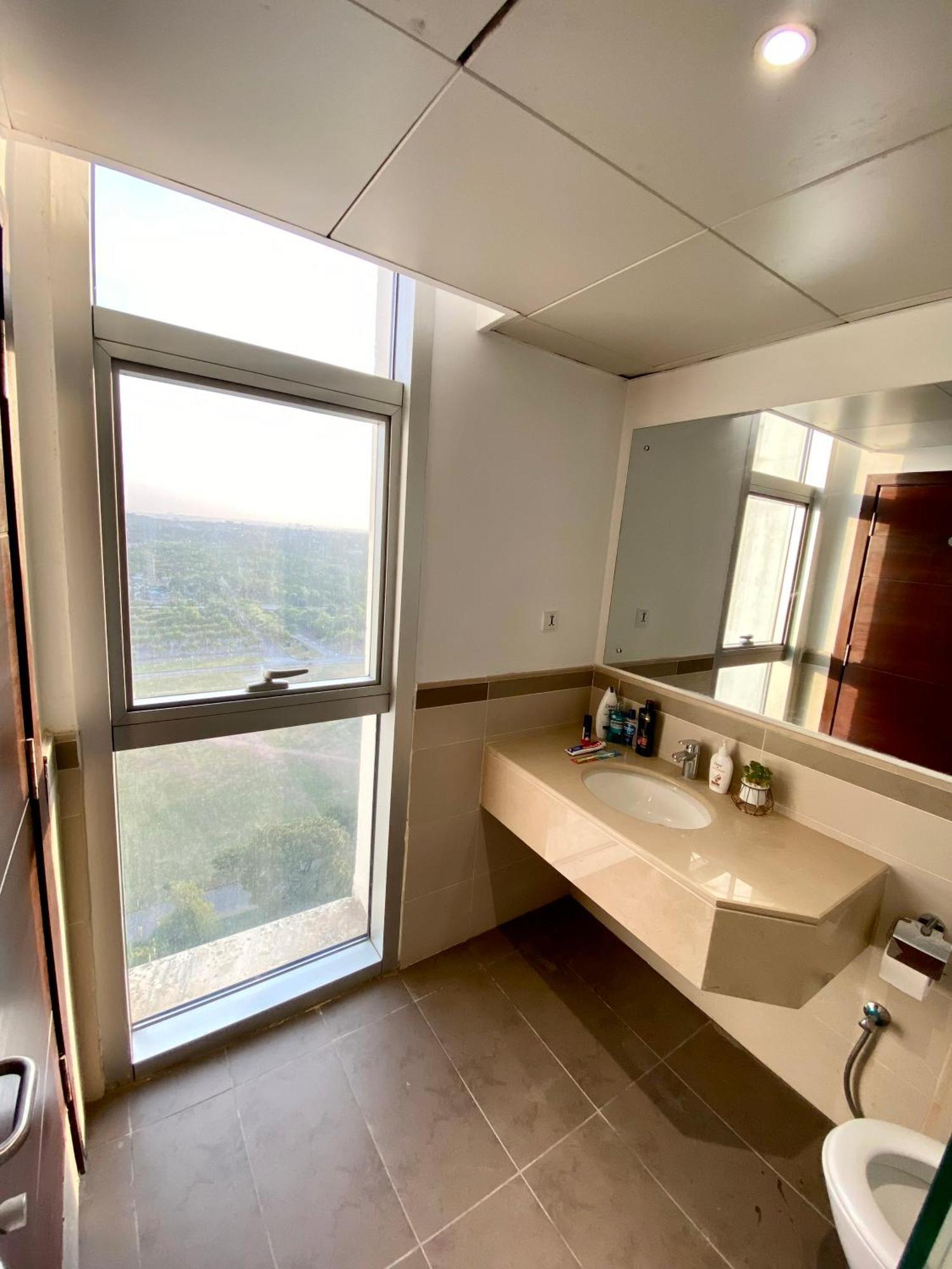 One Constitution Avenue - Apartments By Superhost Stays اسلام اباد المظهر الخارجي الصورة